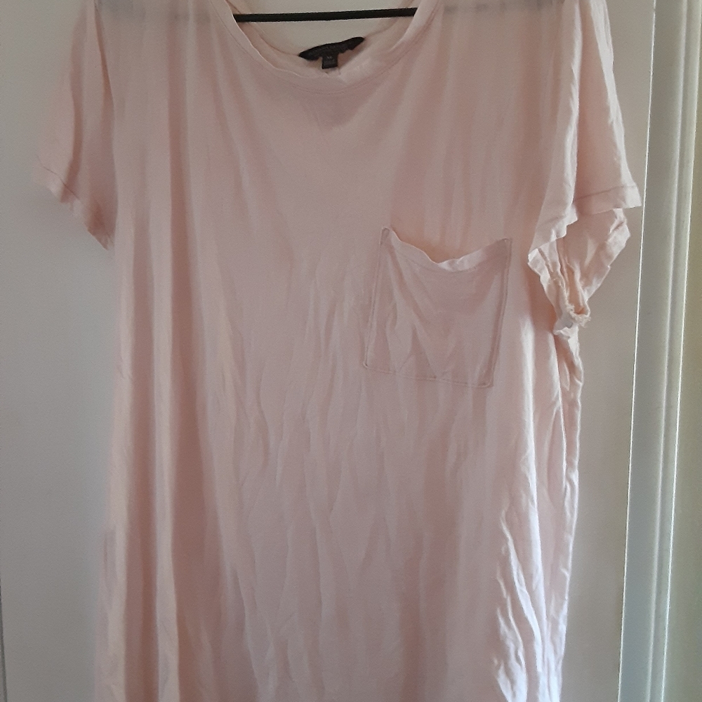Banana republic tshirt